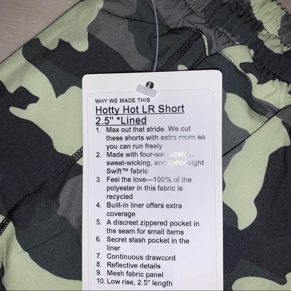 NEW Lululemon hotty hot shorts 2.5” camo - Picture 3 of 8